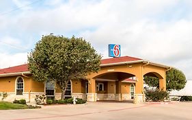 Motel 6 Alvarado Tx